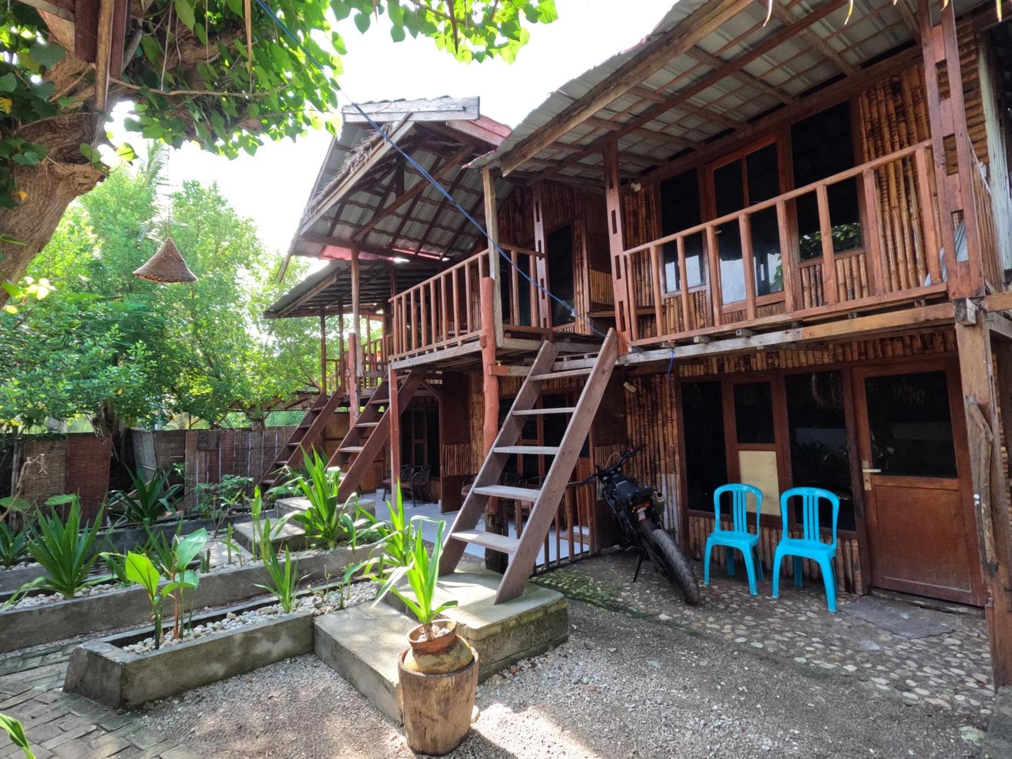 Maryan Moyo Bungalows & Resto Moyo Island Extérieur photo