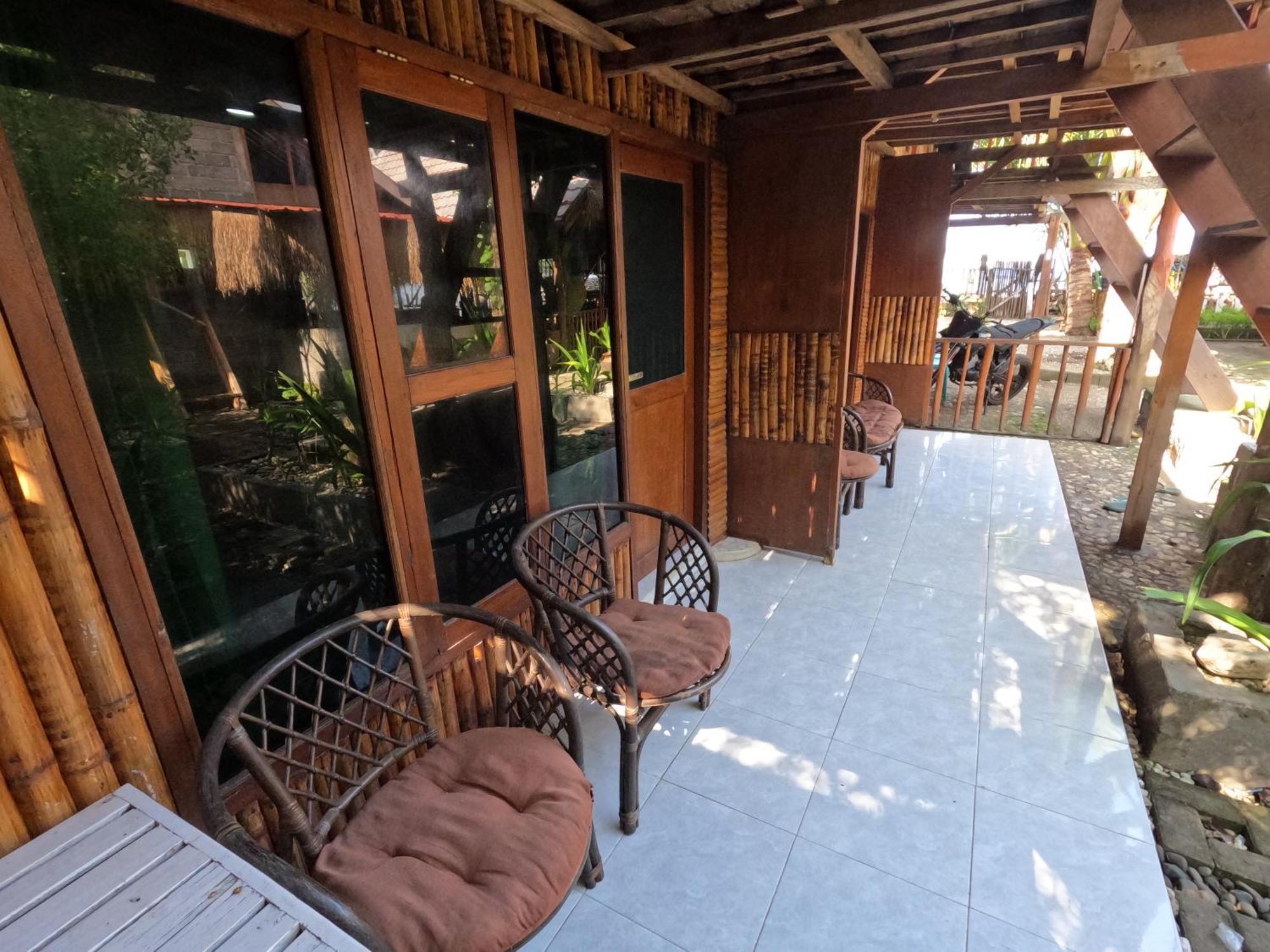 Maryan Moyo Bungalows & Resto Moyo Island Extérieur photo