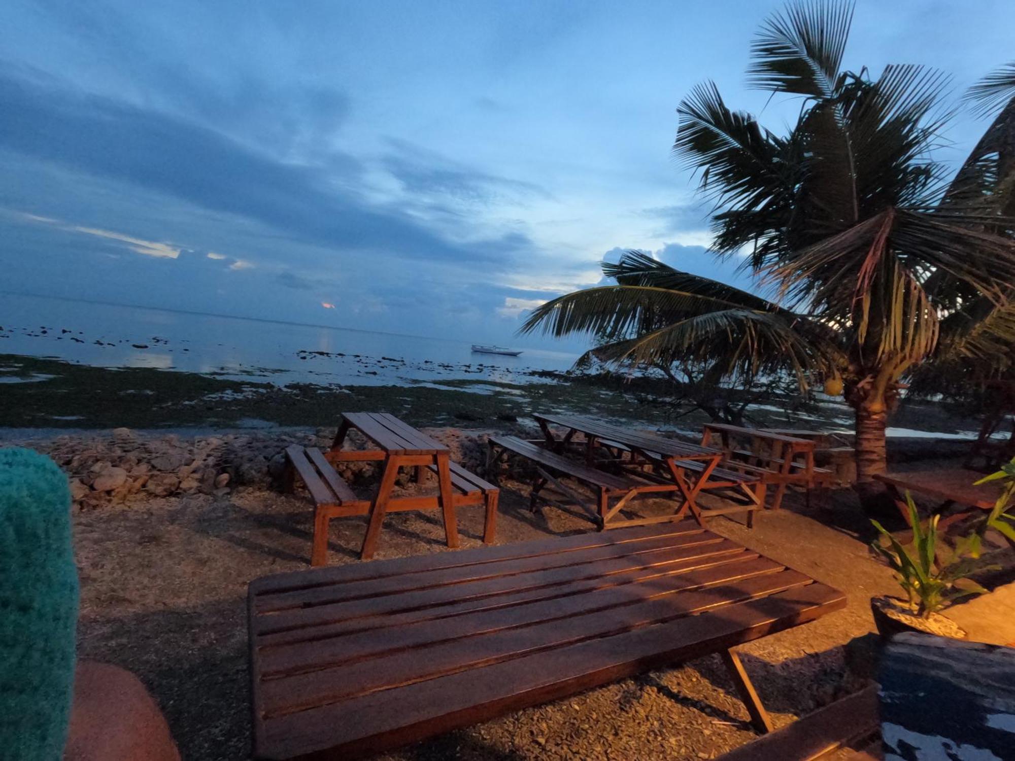 Maryan Moyo Bungalows & Resto Moyo Island Extérieur photo