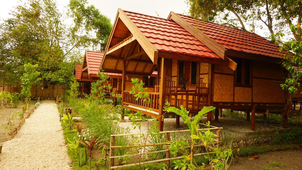 Maryan Moyo Bungalows & Resto Moyo Island Extérieur photo